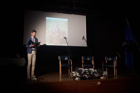 Voditelj Jernej Volčjak